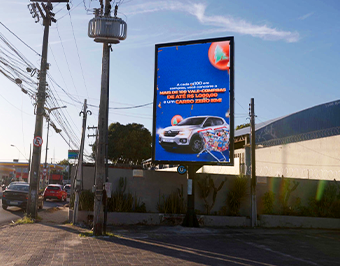 Mundo de LED instala painel de LED P5 outdoor 3x5m para publicidade em Fortaleza Ceará