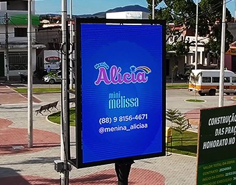 Mundo de LED instala painel de LED P5 outdoor em Itatira - CE
