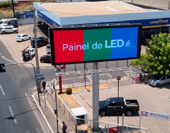 Mundo de LED - Instalação de Painel P8 Outdoor 8m × 3m em Teresina - PI