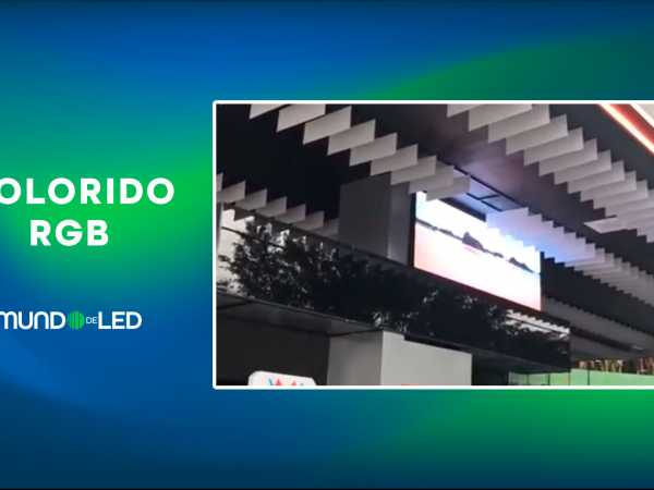 Painel de LED Full Color RGB 294cm x 102cm