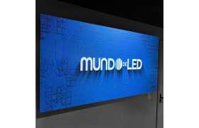 Gabinete de Alumínio P1.56mm Full Color Indoor – Painel de LED 60cm x 33,7cm | Alta Resolução