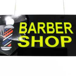 Quadro Luminoso Barbershop Led  43cm x 23cm Letreiro Decoração Barbearia