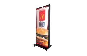 Totem de LED P4 Full Color - Painel 165cm x 70cm para uso Externo 