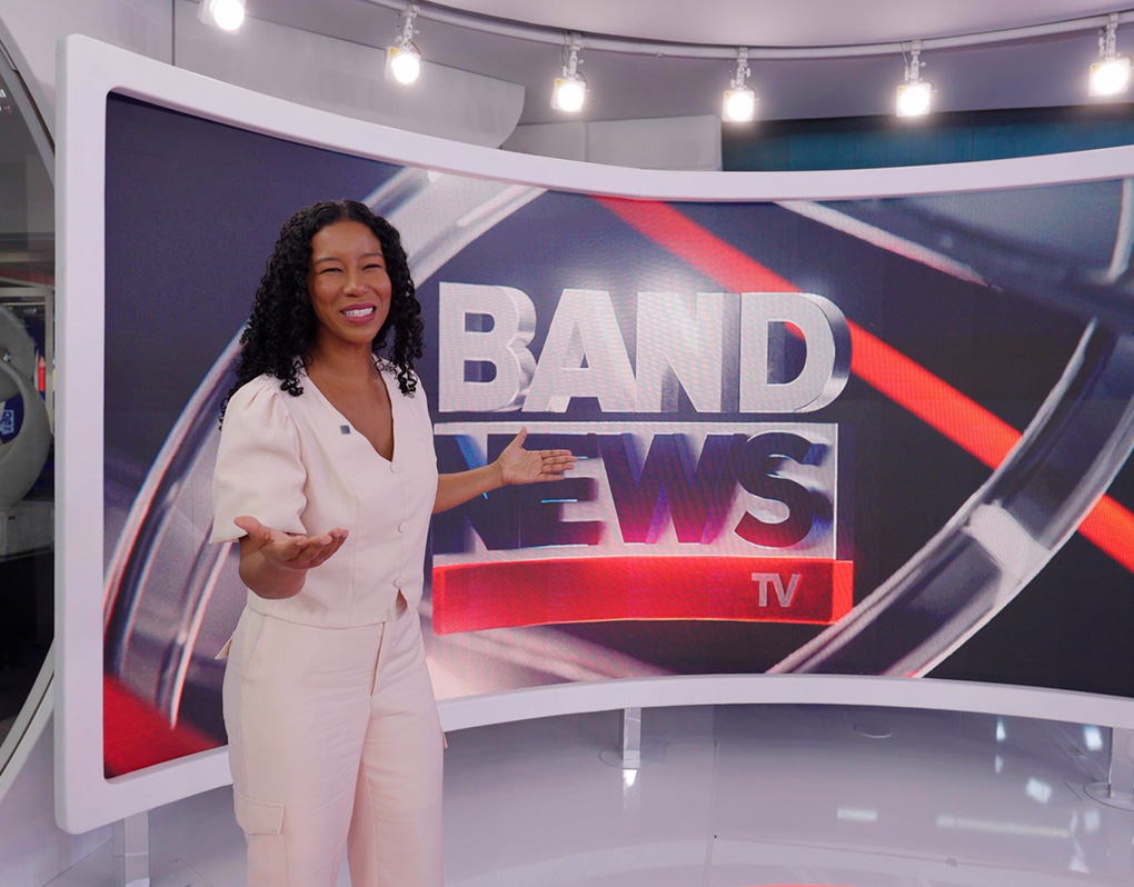 A Mundo de LED forneceu três painéis de LED para o estúdio da Band News