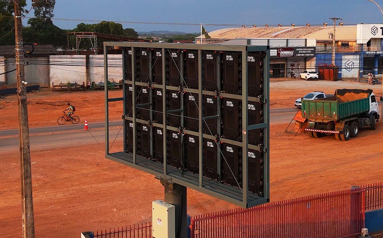 Painel de LED para lateral de campo