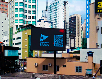 Mundo de LED instala painel de LED P5 em Balneário Camboriú – SC