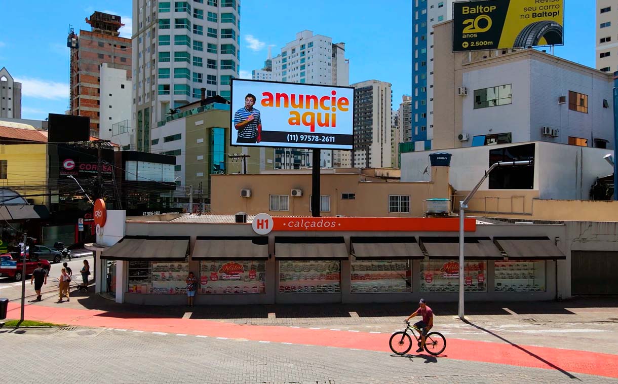 Painel de LED para lateral de campo