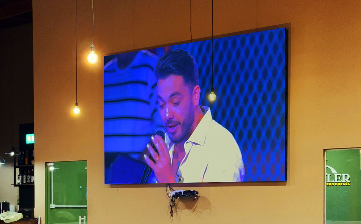 Painel de LED para lateral de campo