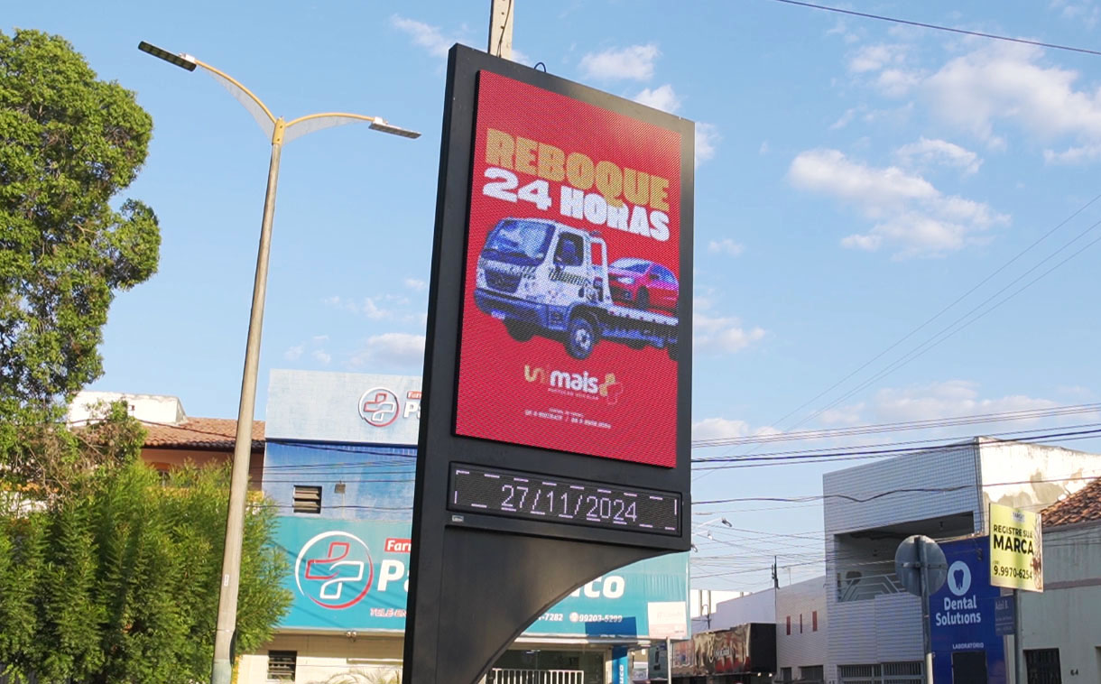 Painel de LED para lateral de campo