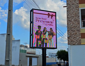 Mundo de LED entrega Painel de LED P5 Outdoor 2x3 metros Massapê - CE