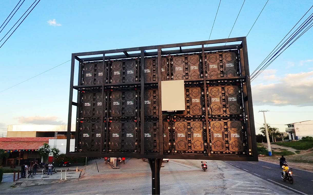 Painel de LED para lateral de campo