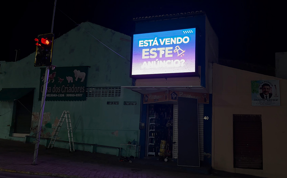 Painel de LED para lateral de campo