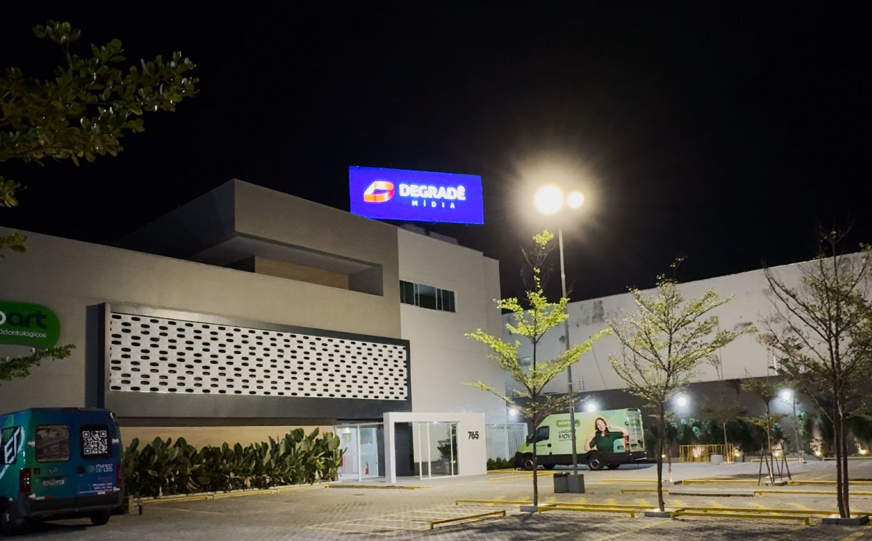 Painel de LED para lateral de campo