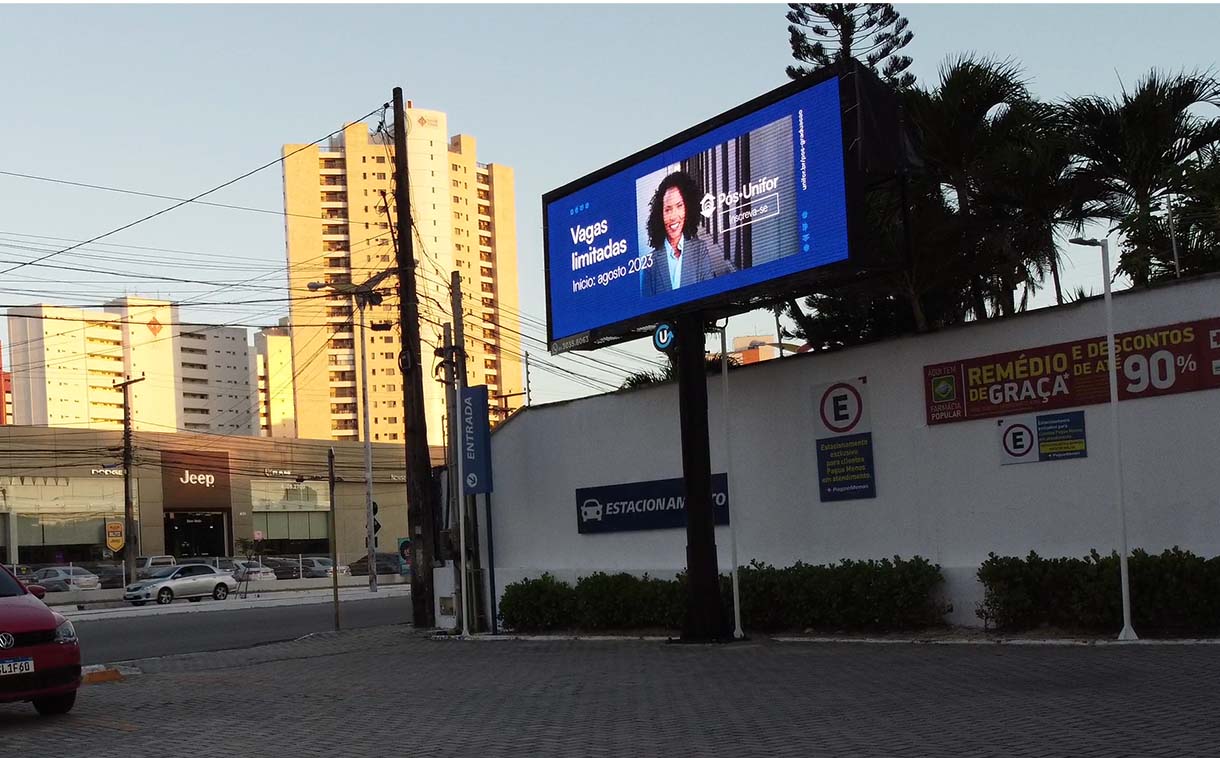 Painel de LED para lateral de campo