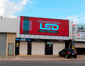 Painel de LED para Fachada - 8,64m x 2,88m (Resolução P5) | Maracanaú - CE