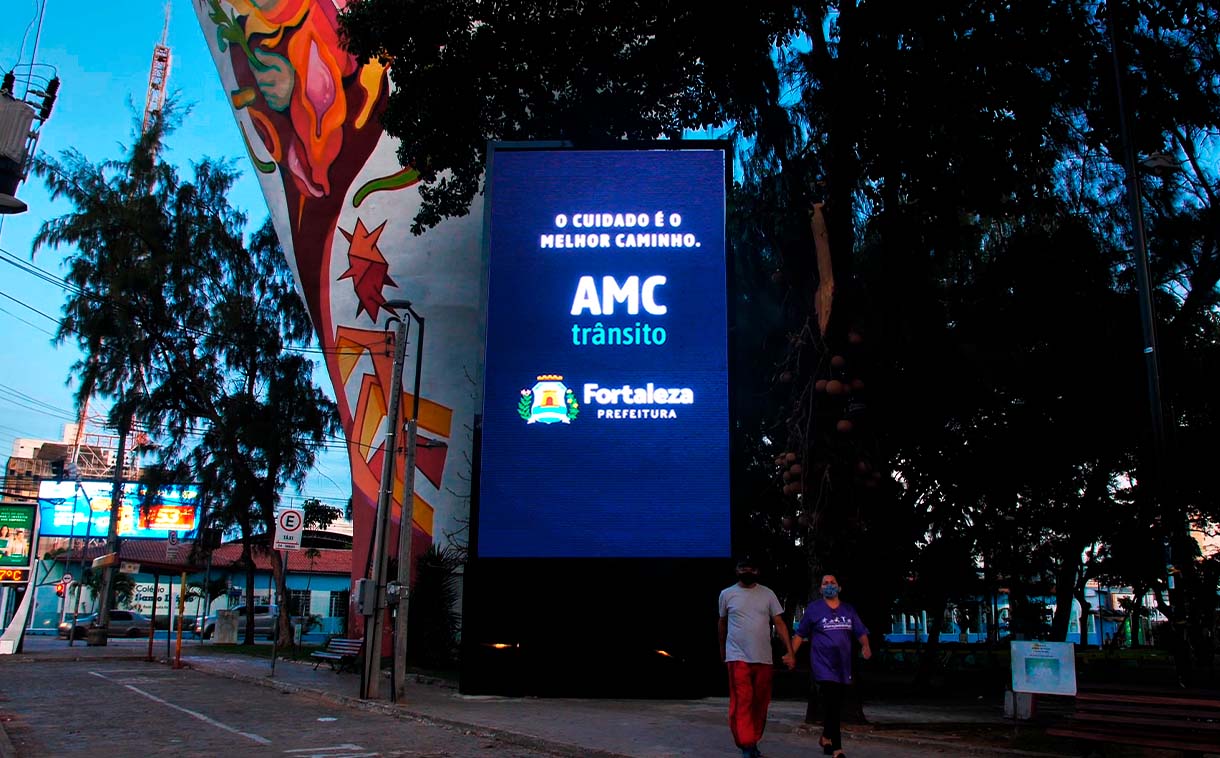 Painel de LED para lateral de campo