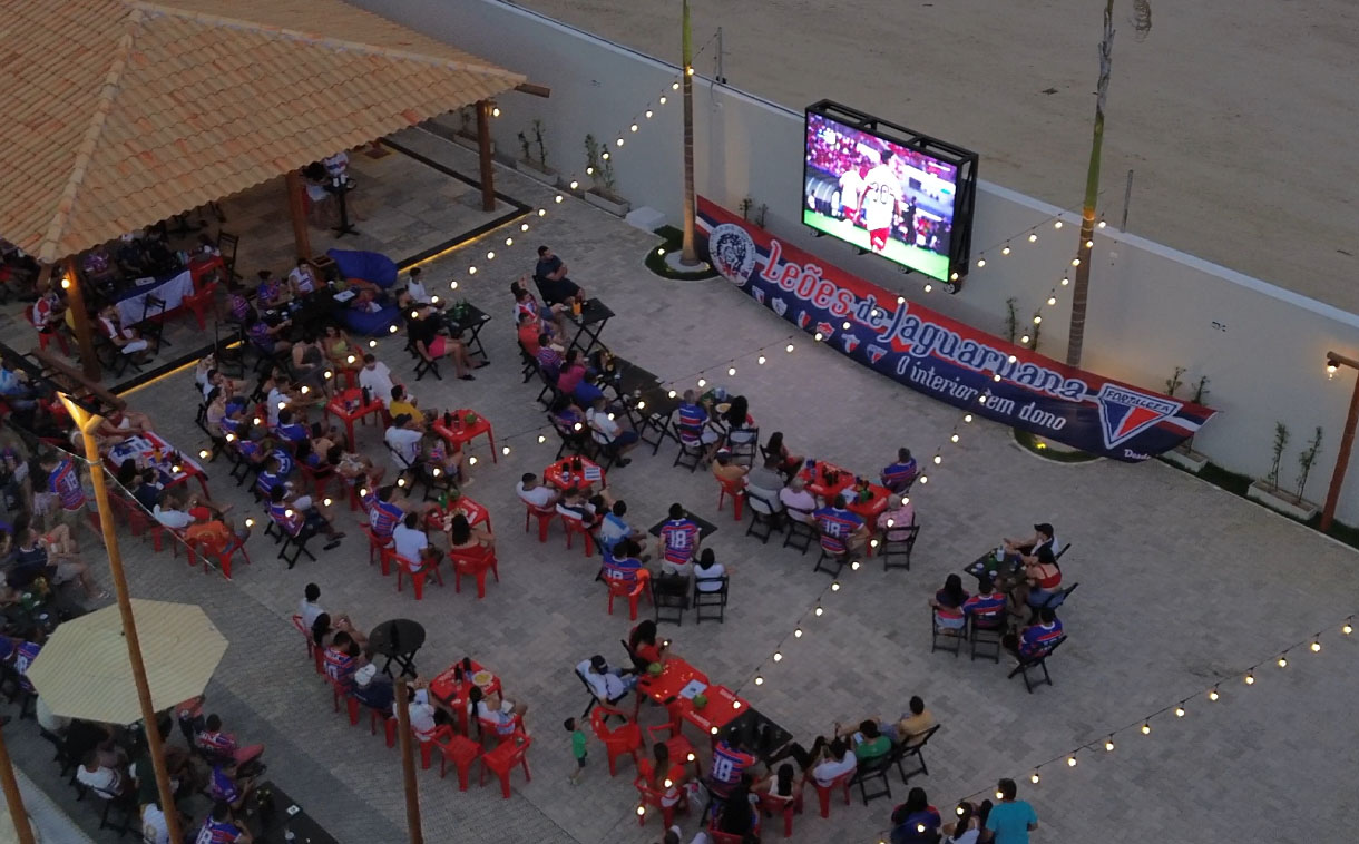 Painel de LED P3.91 instalado na Quadra de Beach Tennis L8 em Jaguaruana, Ceará