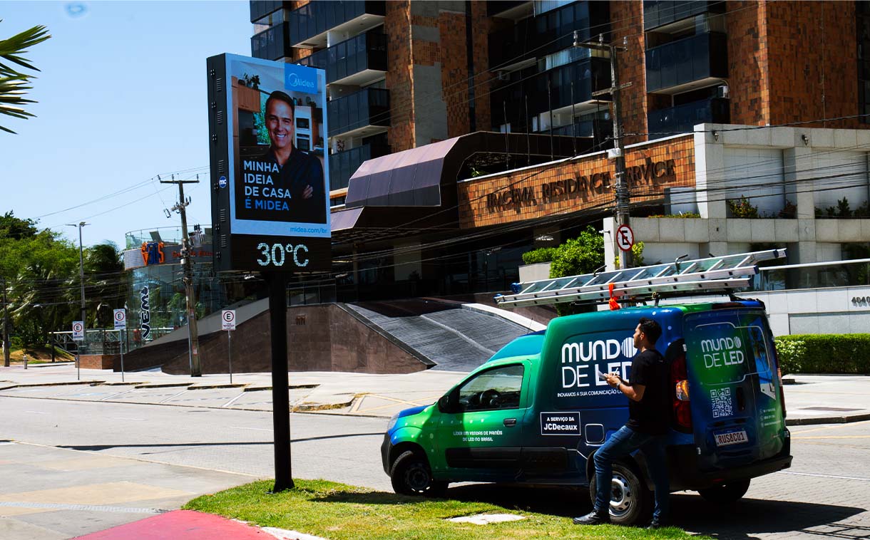 Painel de LED para lateral de campo