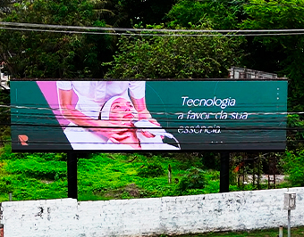 Mundo de LED instala painel de LED P8 outdoor de 12x3m em São Luís – MA