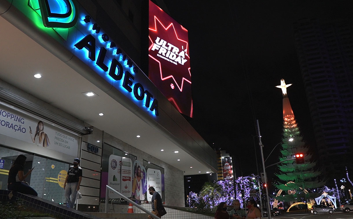 Painel de LED para lateral de campo