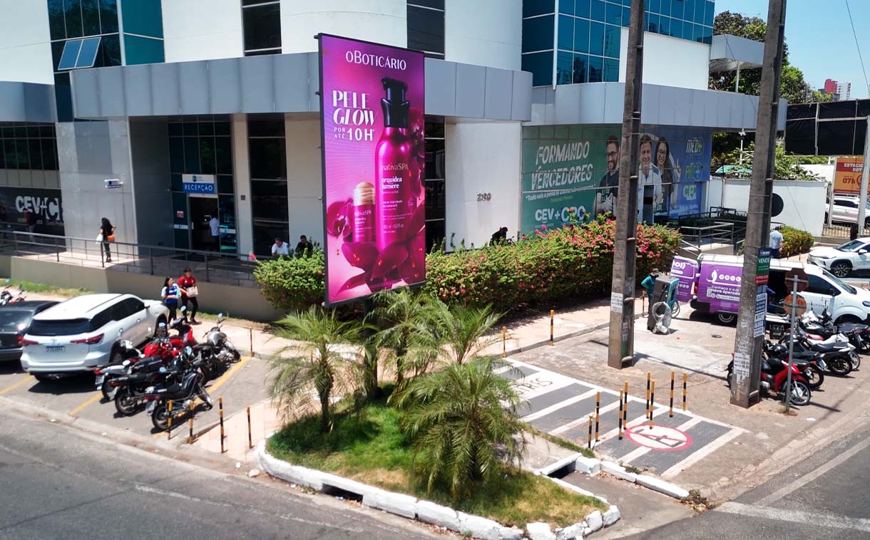 Painel de LED para lateral de campo